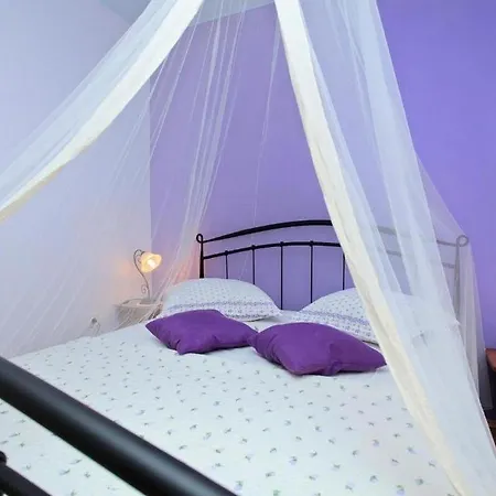 Tatil Evi House With A Parking Space Vela Luka, Korcula - 21165 Vela Luka